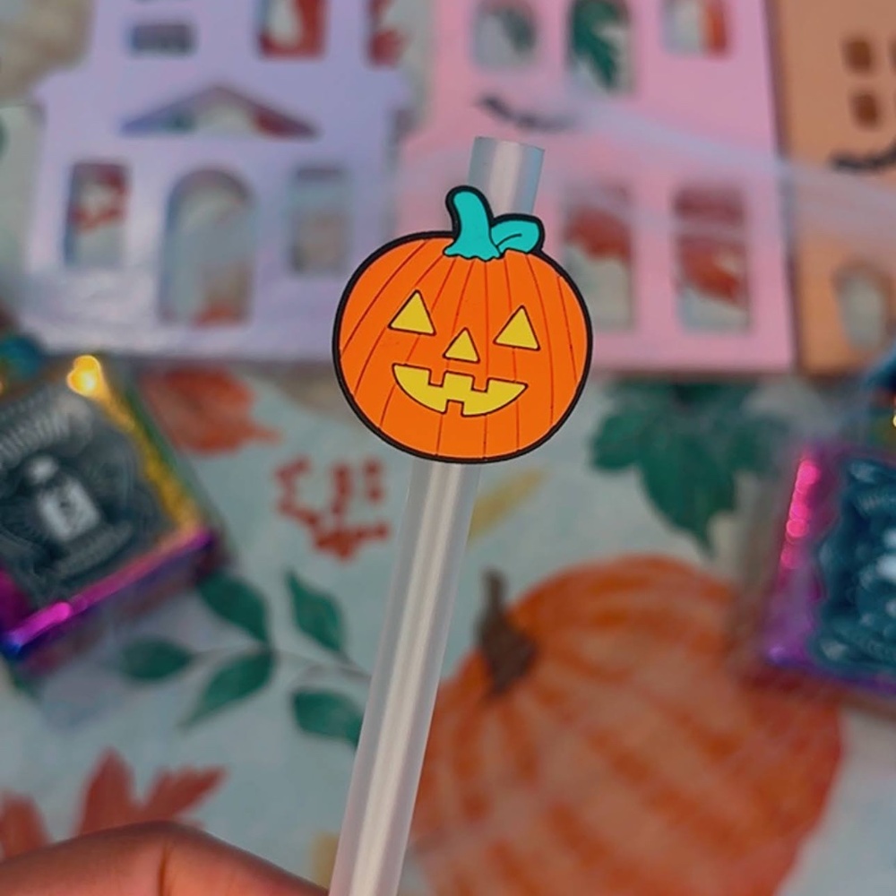 pumpkin straw topper